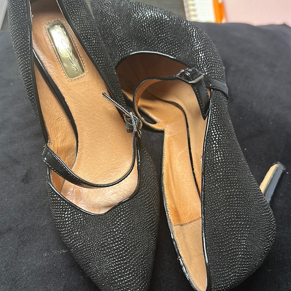 Halogen Hamarci-Lea Women's Black Stingray Print Leather High Heels Size 6.5M